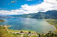 Experience the thrill of paragliding in Pokhara Experience the thrill of paragliding in Pokhara